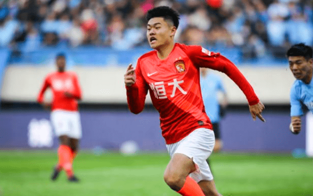 DB游戏-关于杨立瑜梅开二度，江苏苏宁踢出精彩表现的信息