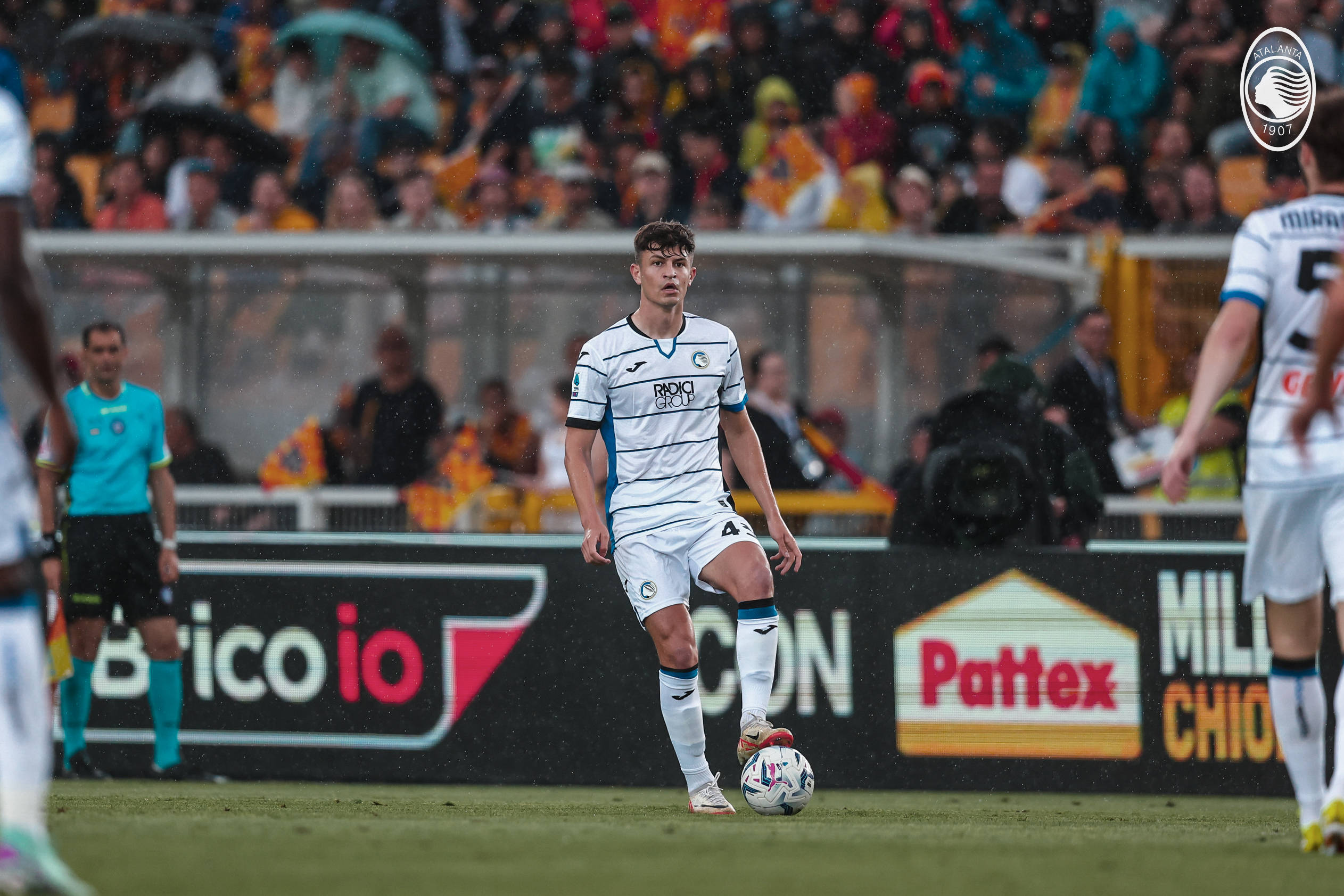 DB游戏-包含桑普多利亚客场遭遇失利，难掩沮丧的词条