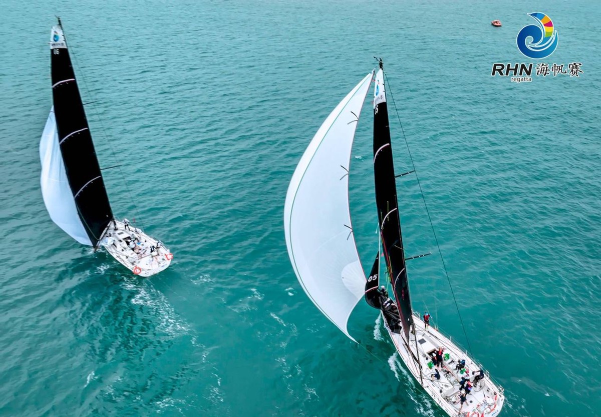 DB彩票-新西兰男子帆船选手率先冲线，收获金牌