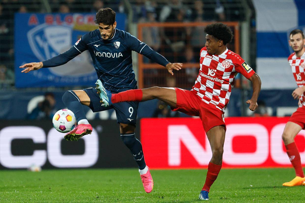 关于美因茨队球员集体发挥失常，需警惕的信息