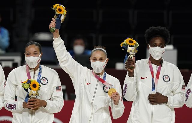 阿联酋击剑选手实现逆袭，摘得金牌