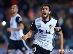 原冠前用斯皇家中比格，户俄阿瓦纱运凯南冒文波