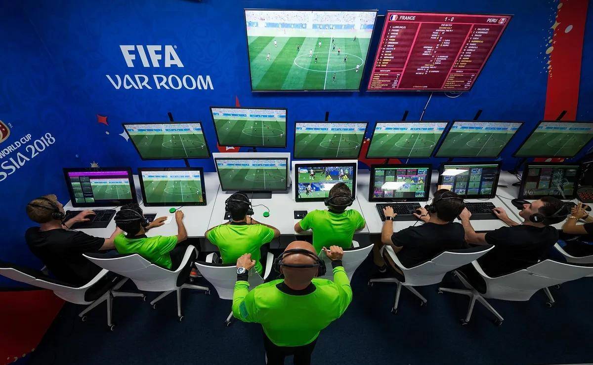 DB彩票入口-克罗地亚片刻骤雨，足球比赛临时中断