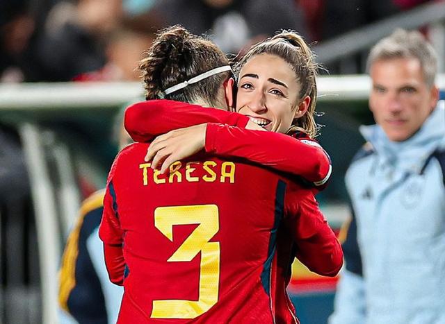 -西班牙在对阵瑞典的比赛中获得胜利