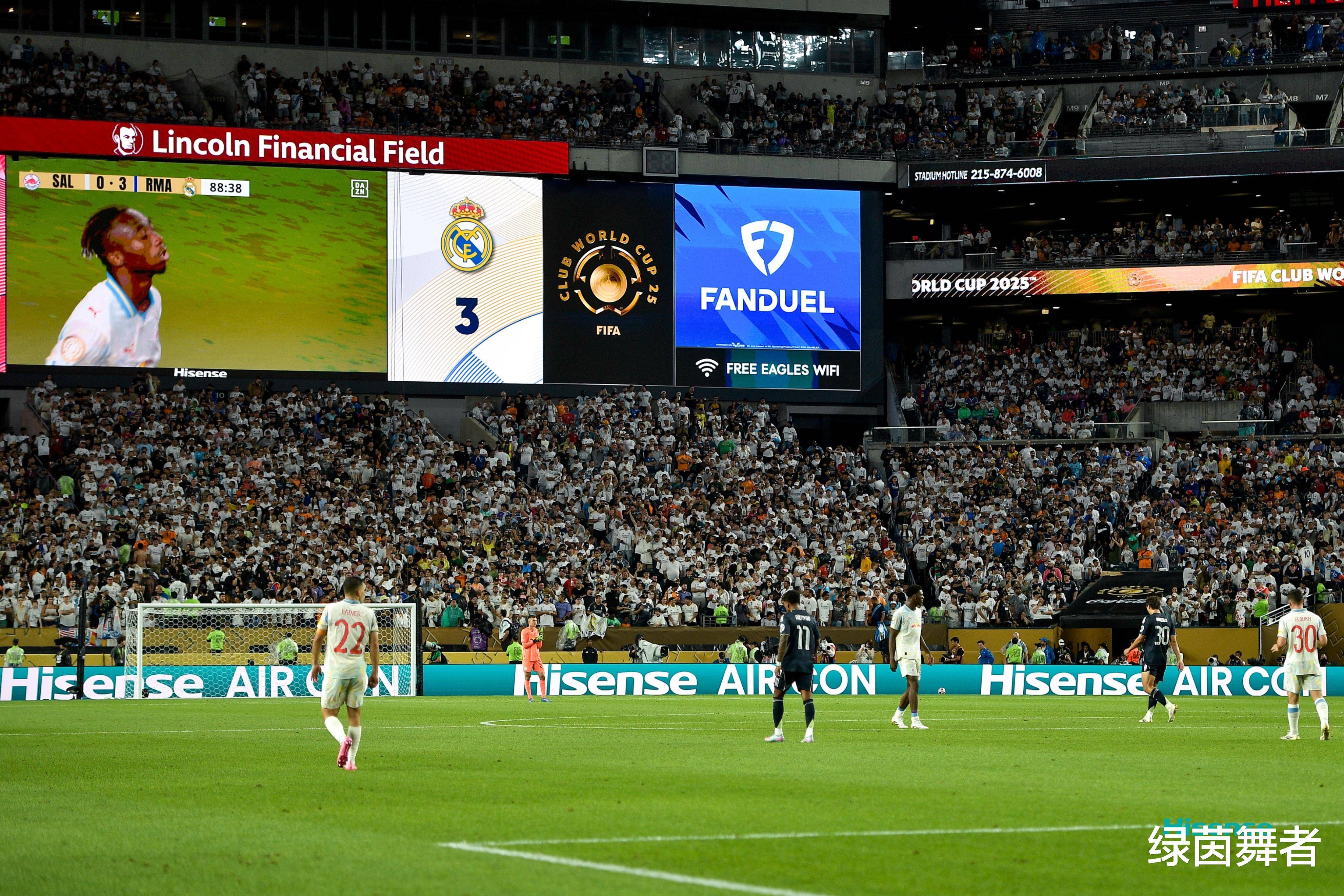 尤文大胜拜仁，挺进半决