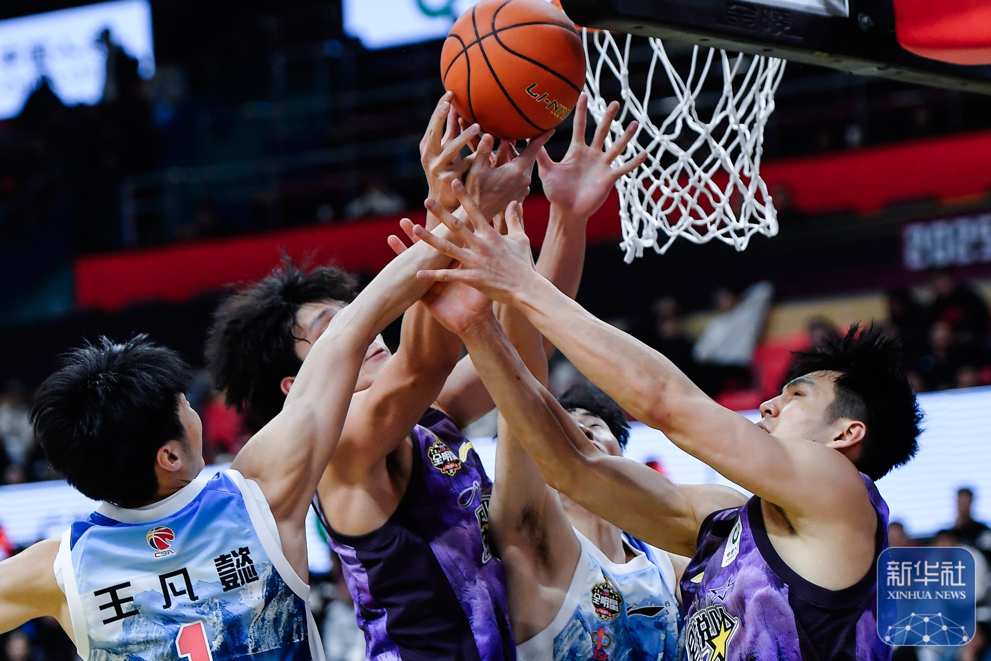 包含吉林队面对云南展现出色表现，取得胜利的词条