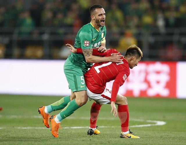 恒大客场2-0胜力帆暂身积分榜榜首的简单介绍