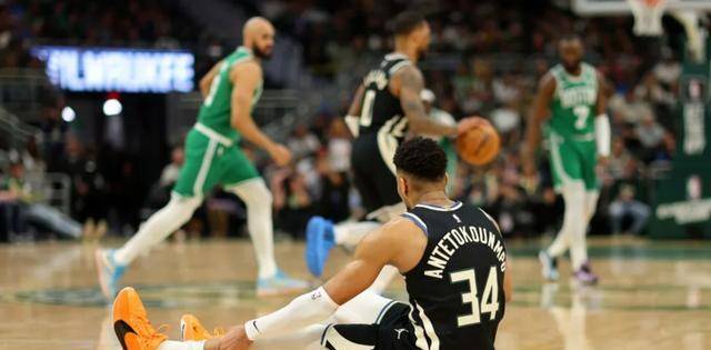 雄鹿主场轻取凯尔特人,字母哥砍下35分的简单介绍 雄鹿主场轻取凯尔特人,字母哥砍下35分的简单介绍