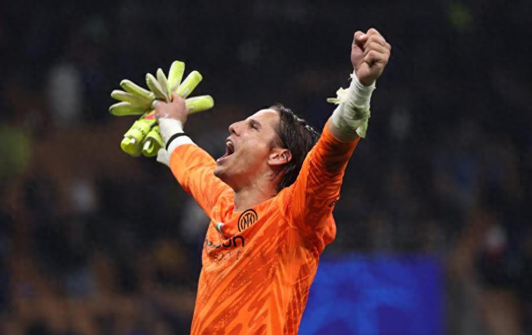 包含欧国联比赛荷甲球员乌克兰豪取三分的词条